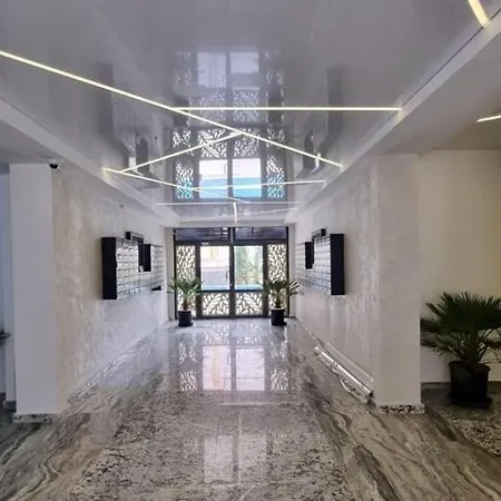 704 B2 Almar Luxury Residence-renting & Free Pool-family Navodari