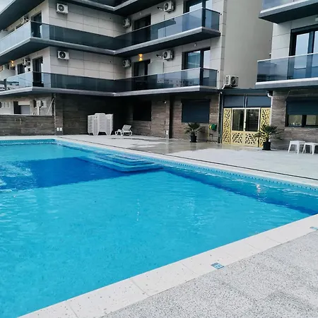 Apartment 704 B2 Almar Luxury Residence-renting & Free Pool-family
