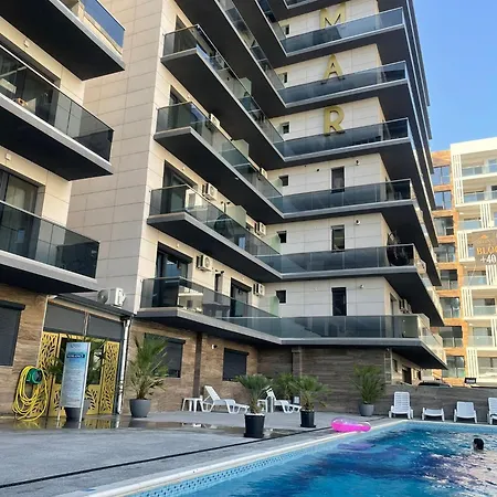 704 B2 Almar Luxury Residence-renting & Free Pool-family Apartment *